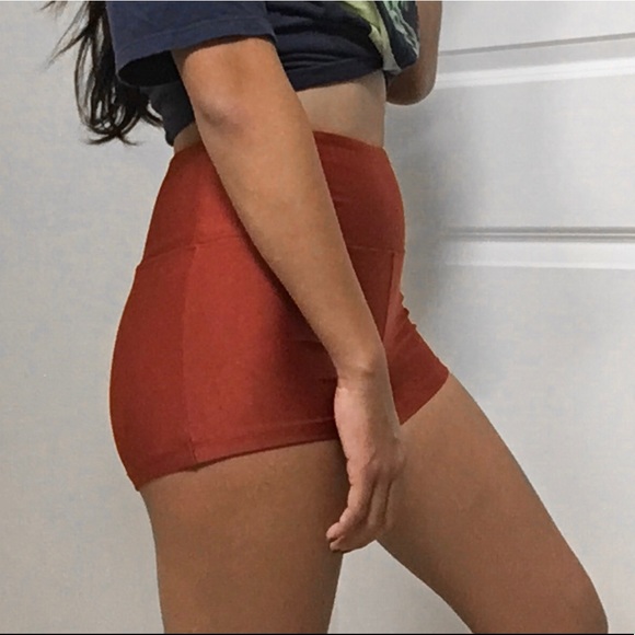 🦖 Forever 21 active shorts - Picture 2 of 6